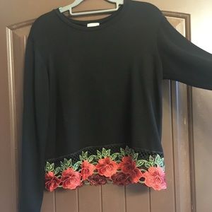 Long sleeve knit shirt